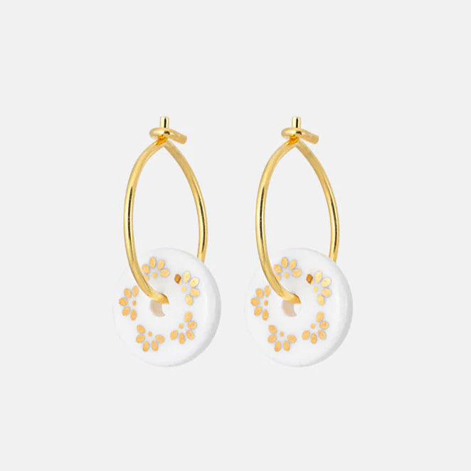 1&8_gold_Porcelain_white_pose_earrings