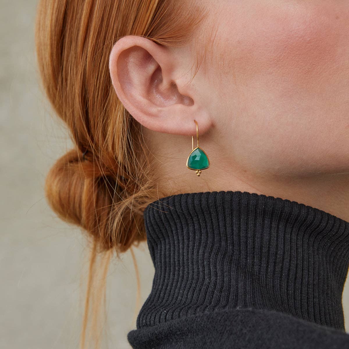 Ashiana Lola earrings gree nonyx and gold plated