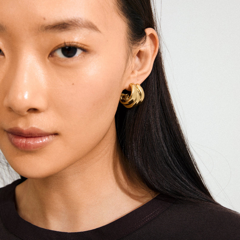 Pilgrim Damia Earrings Gold-plated on model