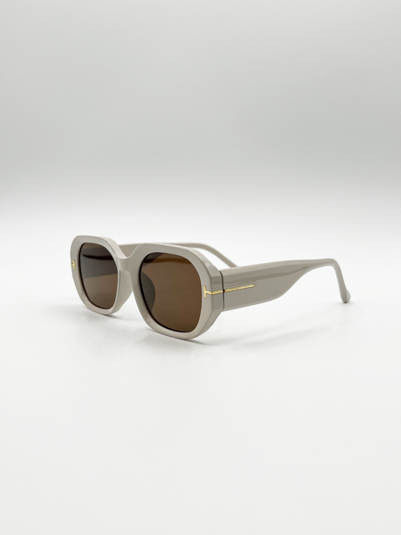 Oval Sunglasses with Wide Arm in Cream side