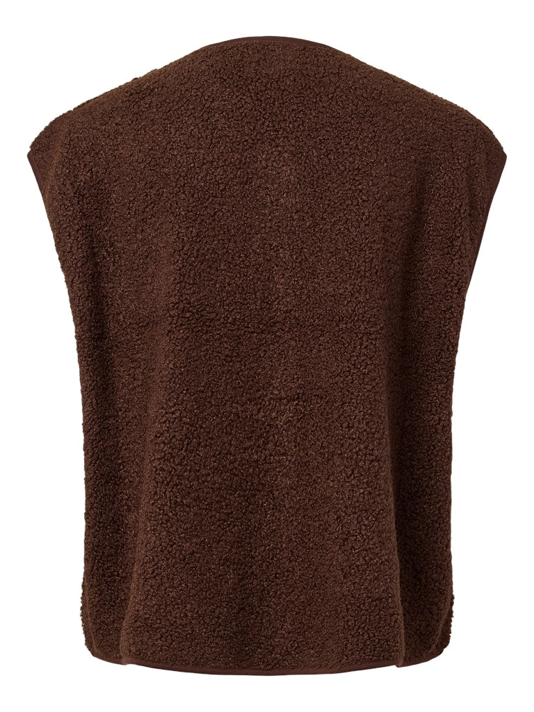 Pieces Katty Teddy Vest Chicory Coffeeon a white background