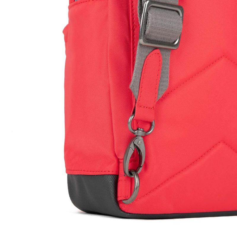 Roka Willesden Large Poppy Hardware