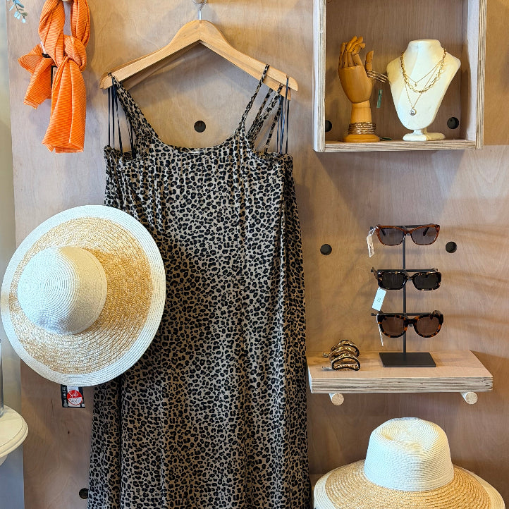 interior shot of sugarmango ladies boutique in Bournemouth