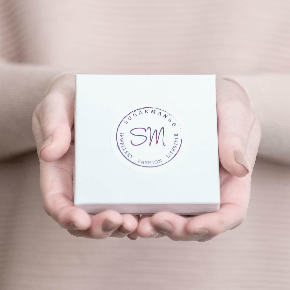 heart necklace gift box