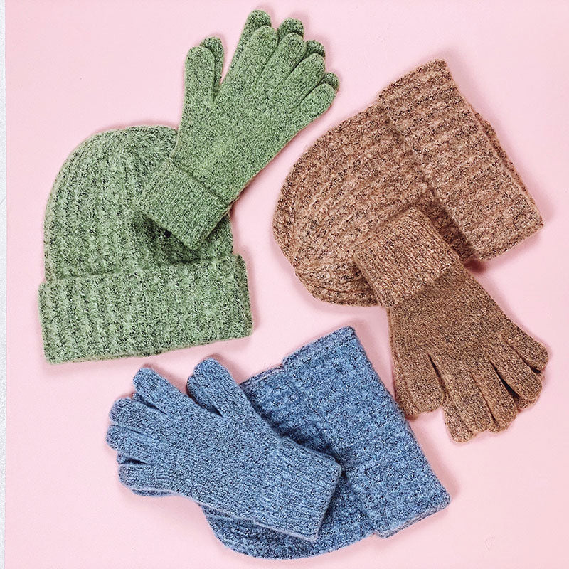 LADIES SCARVES, BEANIES & GLOVES