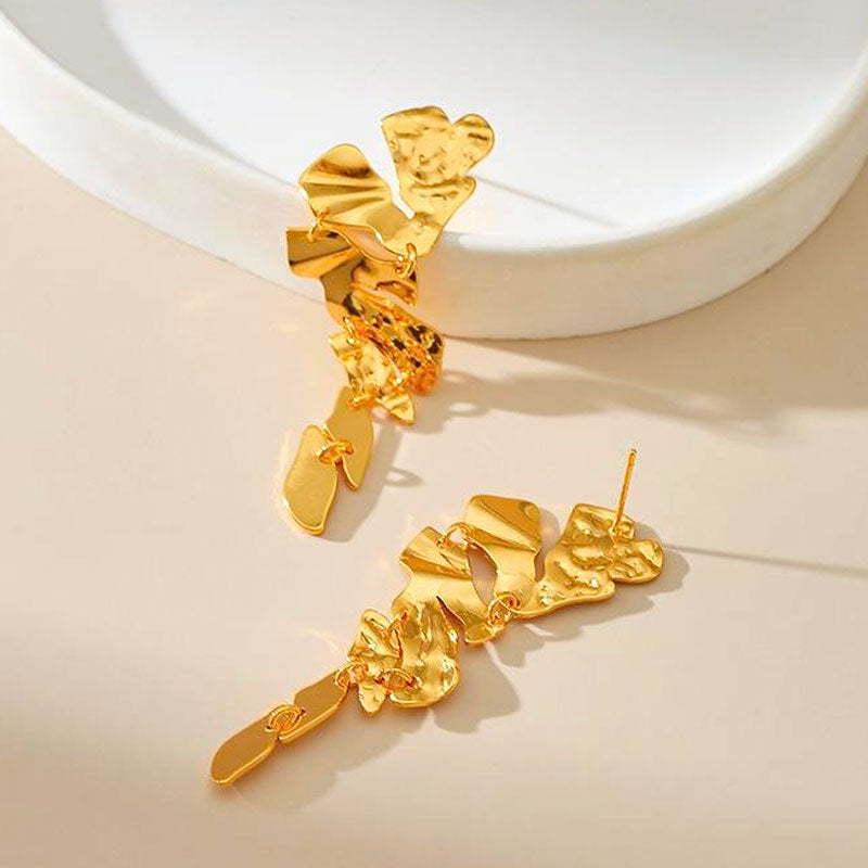 LAST TRUE ANGLE GOLD EARRINGS SEGMENTS