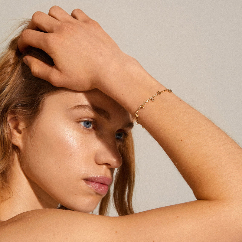 Pilgrim Panna Coin Bracelet Gold-plated on model