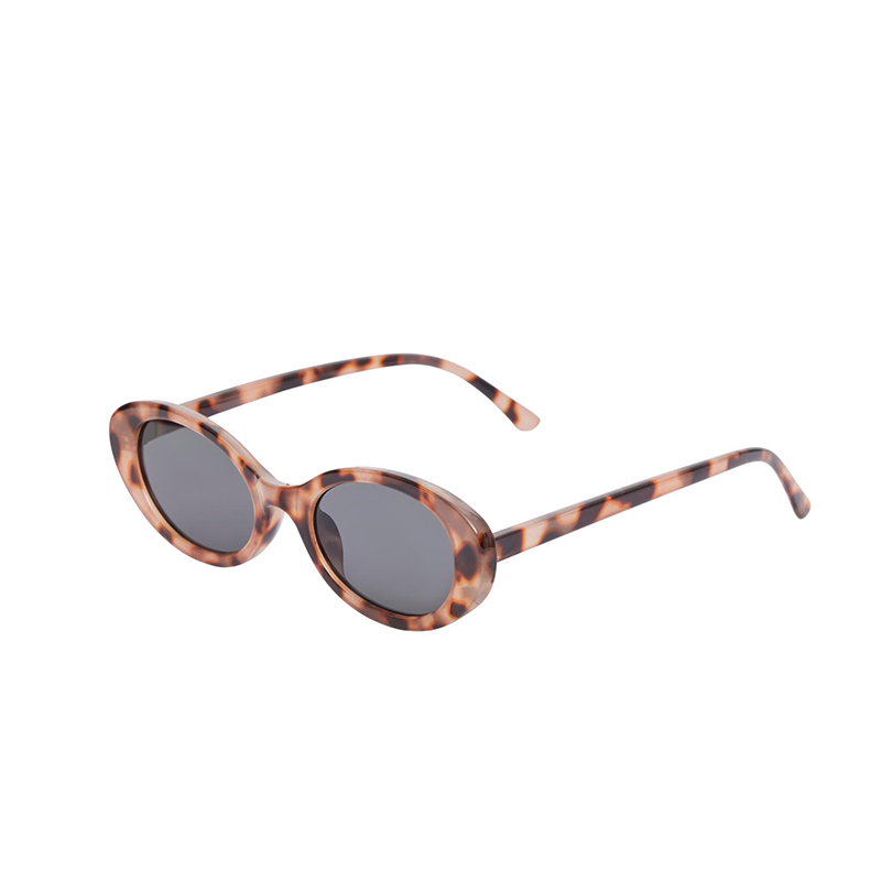 PIECES CATS EYE SUNGLASSES WITH A TORTOISESHELL PATTERN