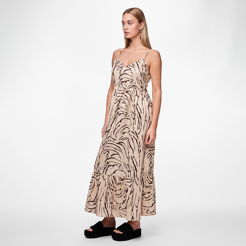 Pieces Sade dress in beighe and brown pattern sleeveless long dress