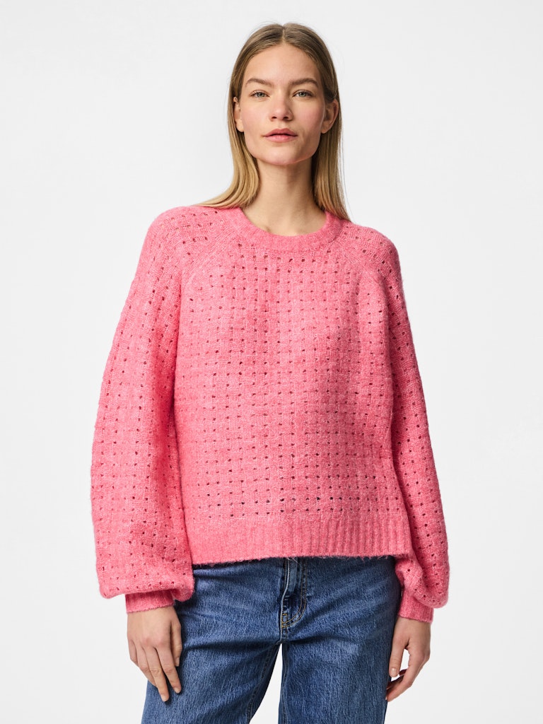 Pieces Sikka Jumper Pink on model