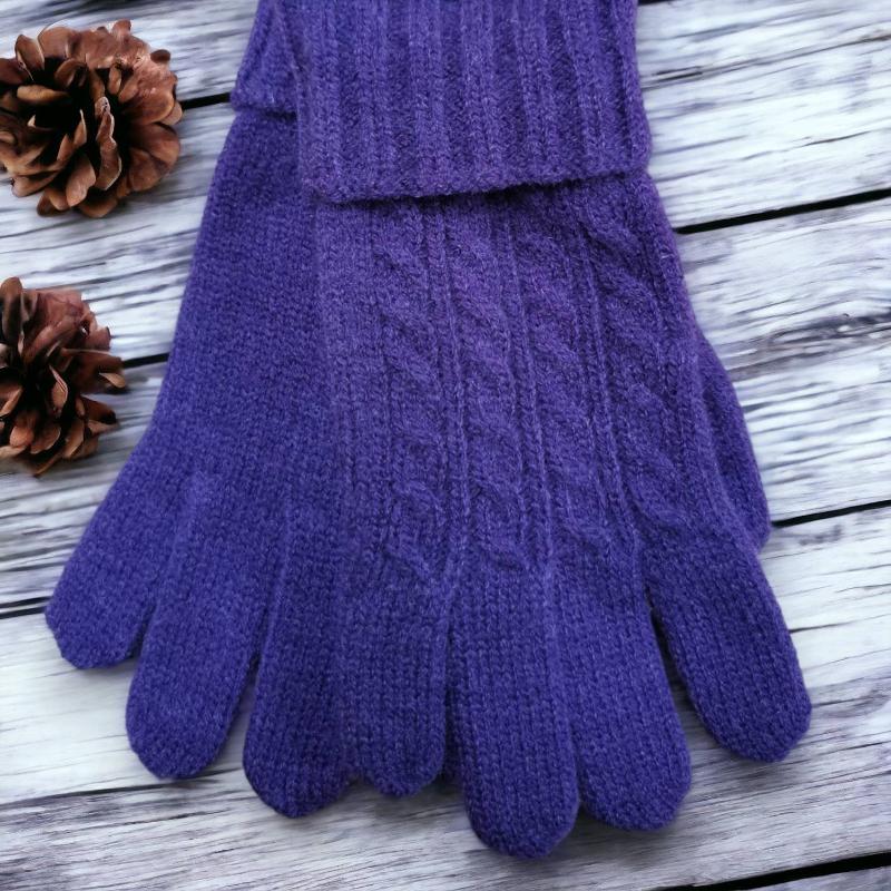 Snuggle Knit: Cosy Cable Knit Gloves: Purple