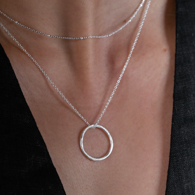 One & Eight Larissa silver necklace