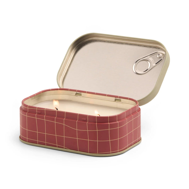 Heirloom Tomato Bistro Candle Tin open