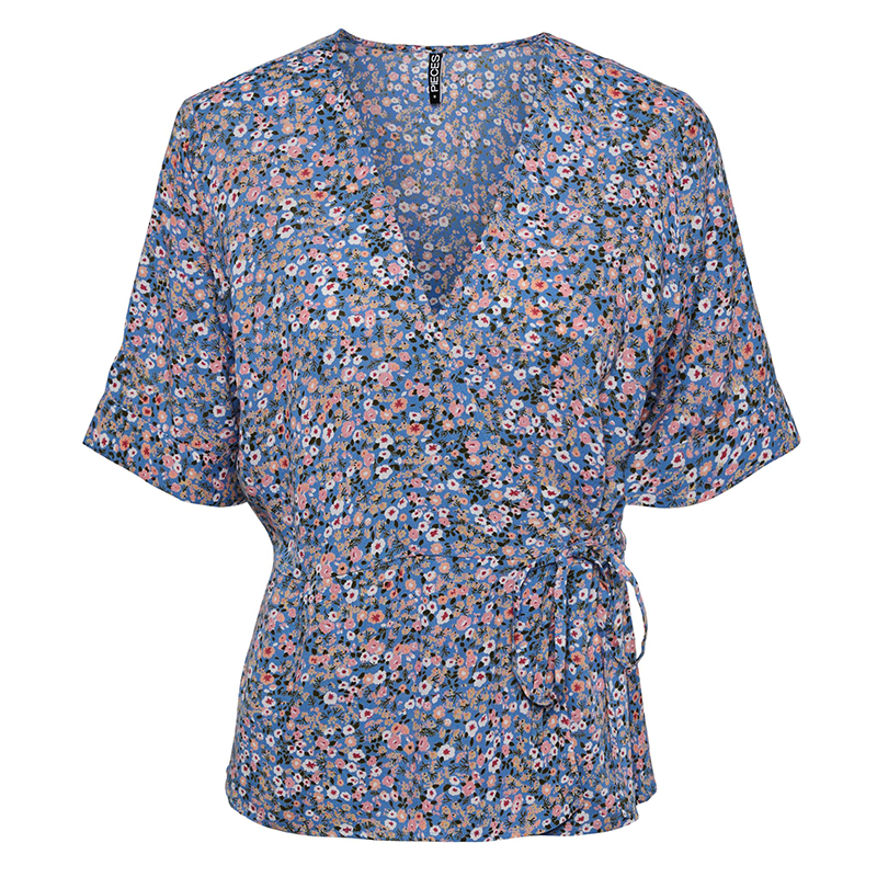 PIECES NYA WRAP TOP IN BLUE WITH FLOWER PATTERN