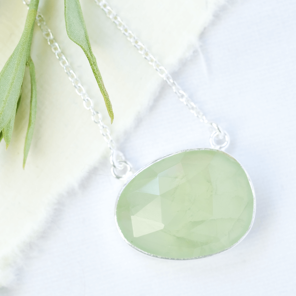 prehnite oval necklace