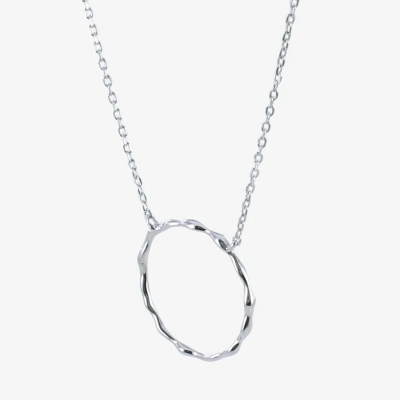 textured silver hoop necklace